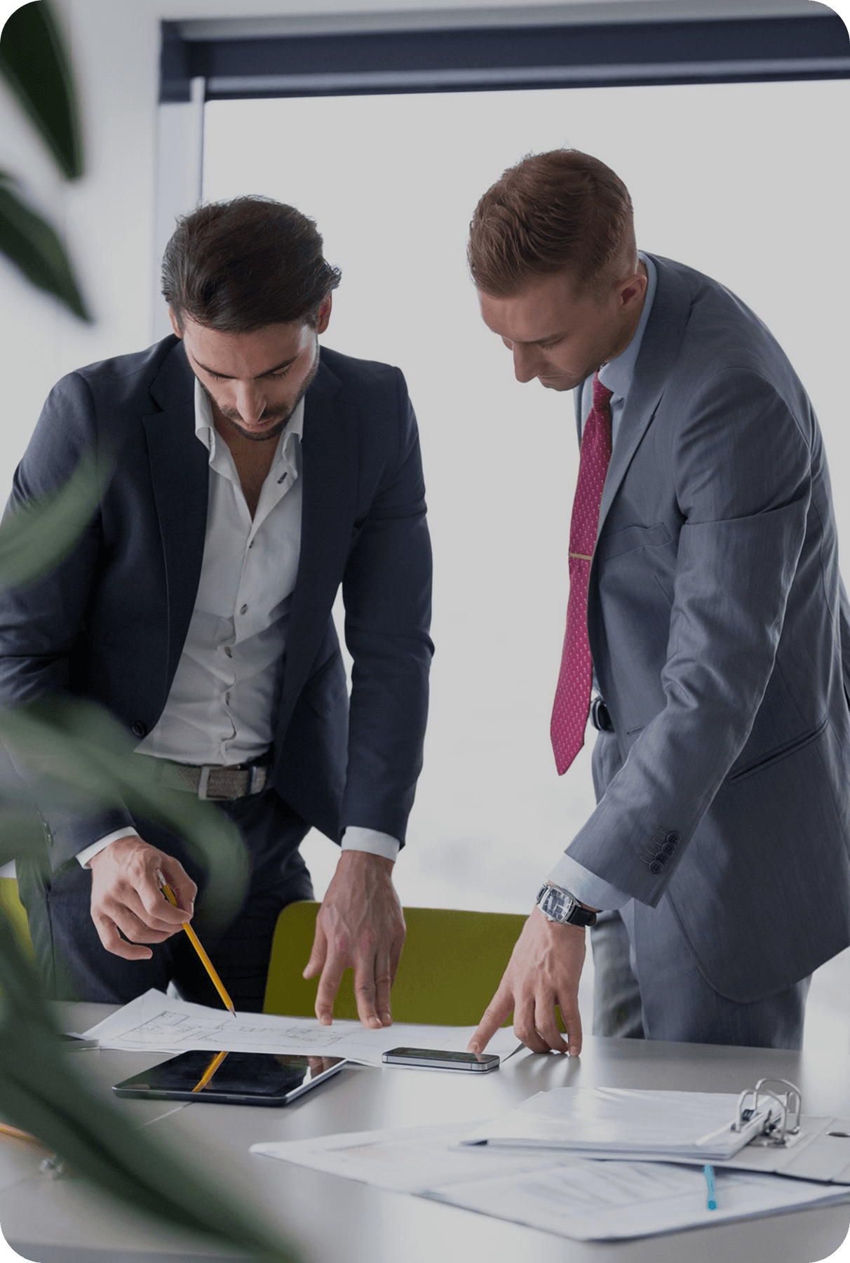 Mavro team in discussion